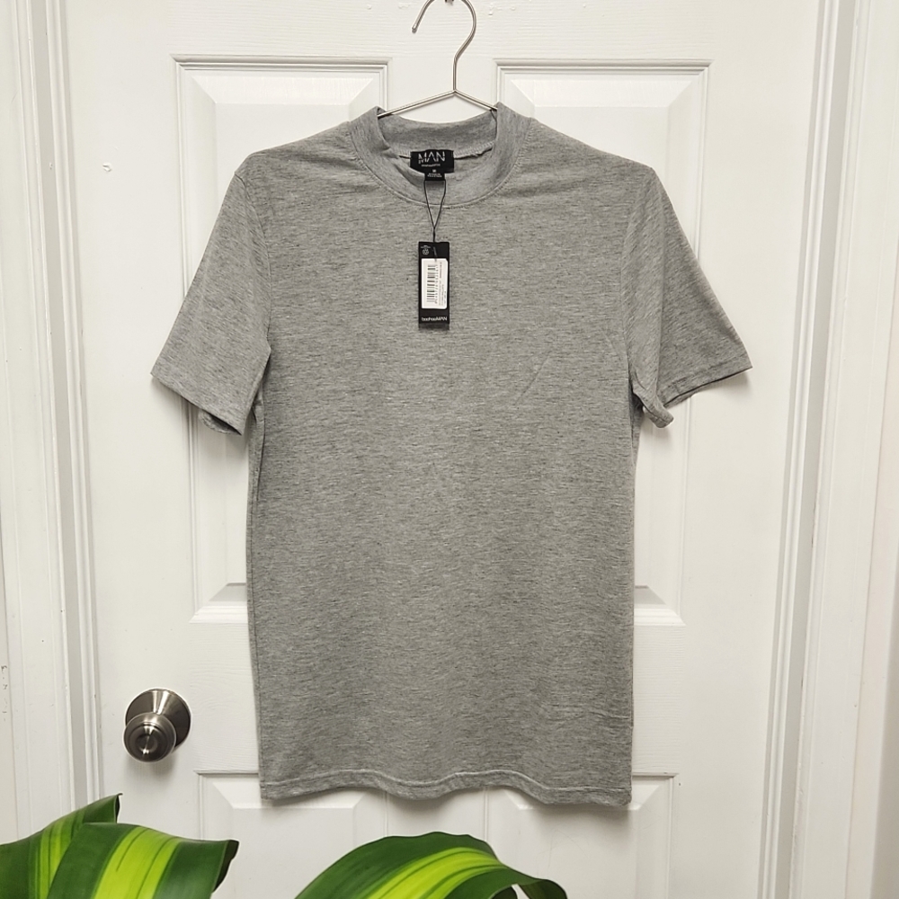 NEW! BOOHOO MAN MUSCLE FIT SHIRT SIZE MEDIUM GREY